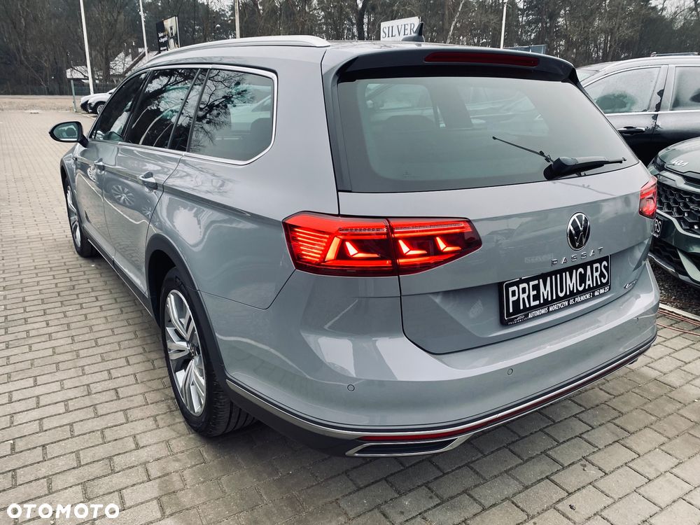 Volkswagen Passat Alltrack 2.0 TDI SCR DSG 4Motion - 13