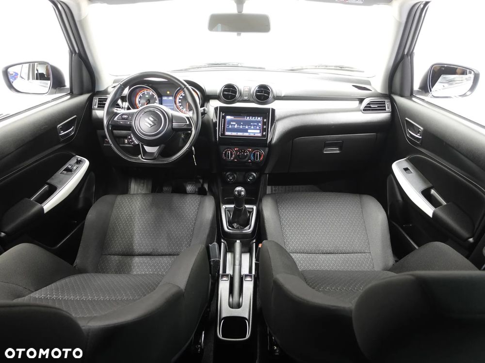 Suzuki Swift 1.2 Dualjet Allgrip Comfort - 28