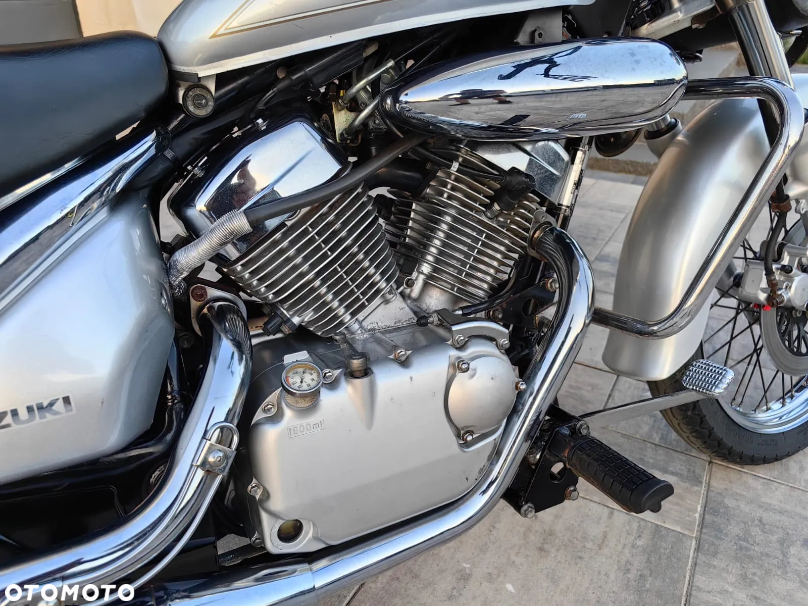 Suzuki Intruder - 23