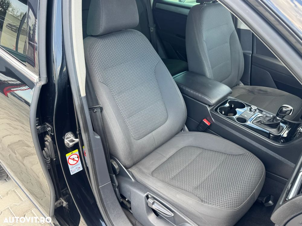 Volkswagen Touareg 3.0 V6 TDI BMT - 23