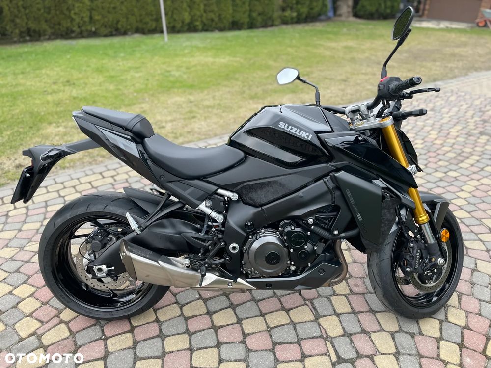Suzuki GSX 1000 - 2