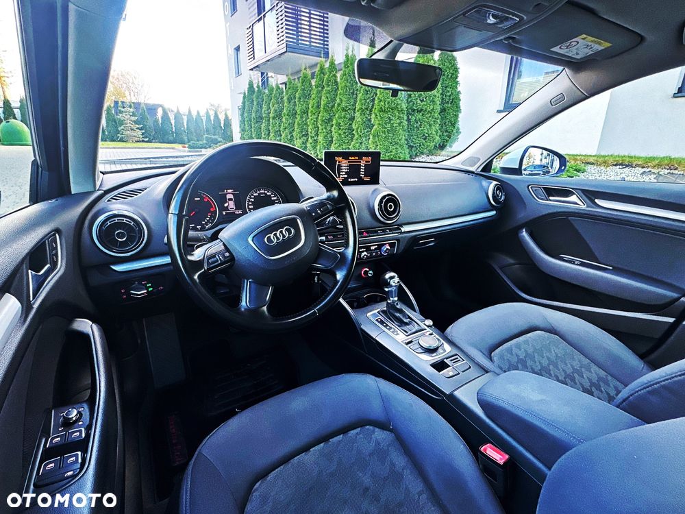 Audi A3 Sportback 1.6 TDI (clean diesel) S tronic Attraction - 28