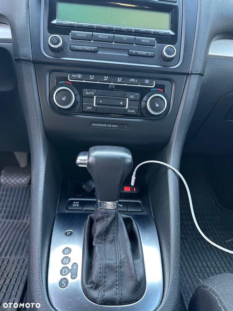 Volkswagen Golf 1.4 TSI Highline DSG - 11