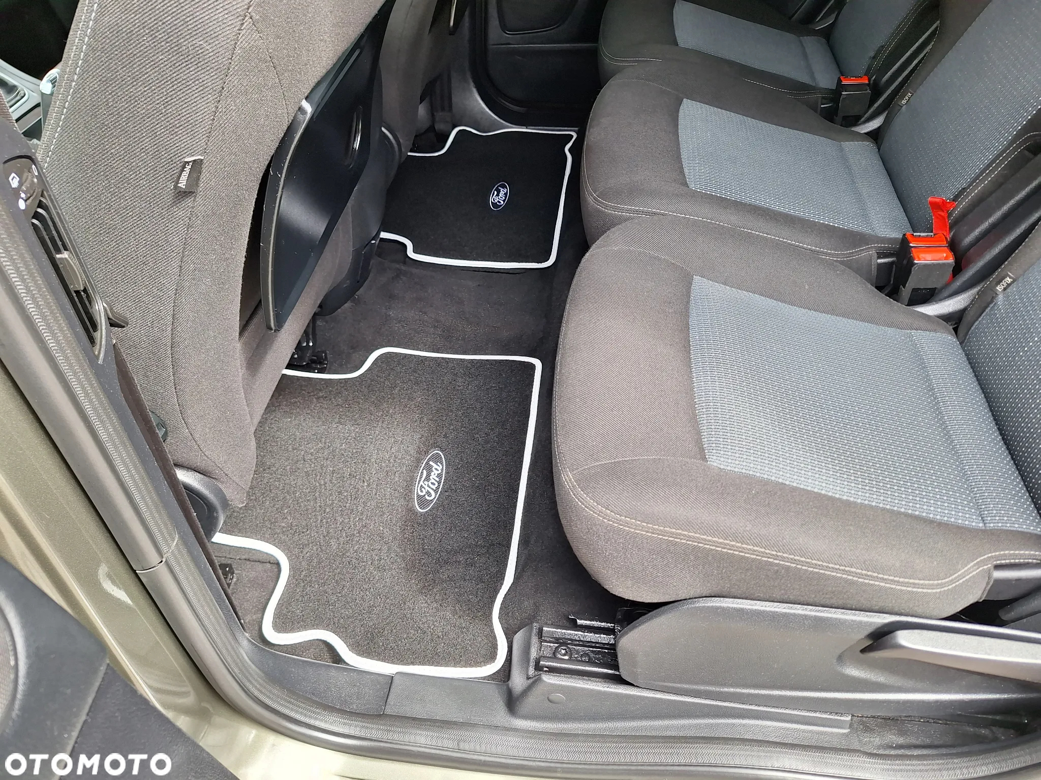 Ford S-Max 2.0 TDCi DPF Titanium - 22