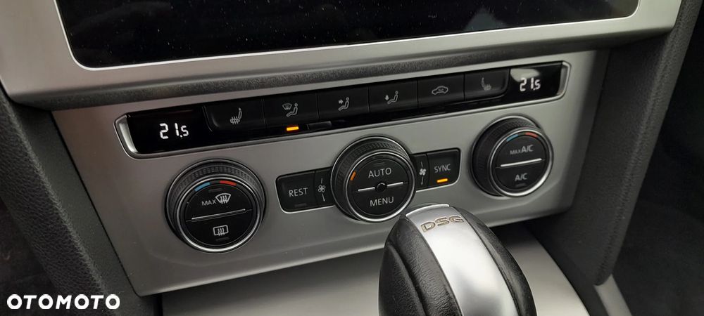 Volkswagen Passat - 20