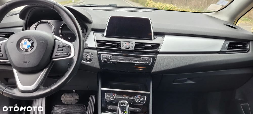 BMW Seria 2 216d Active Tourer - 13