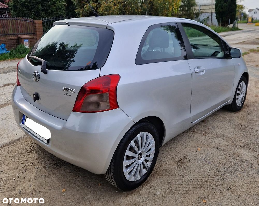 Toyota Yaris - 3