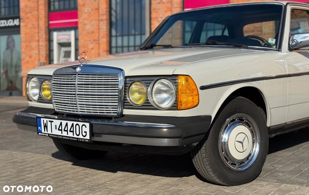 Mercedes-Benz W123 - 4