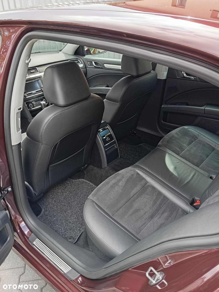 Skoda Superb 1.8 TSI Business DSG - 11