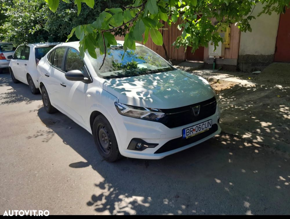 Dacia Logan TCe 90 Essential - 1