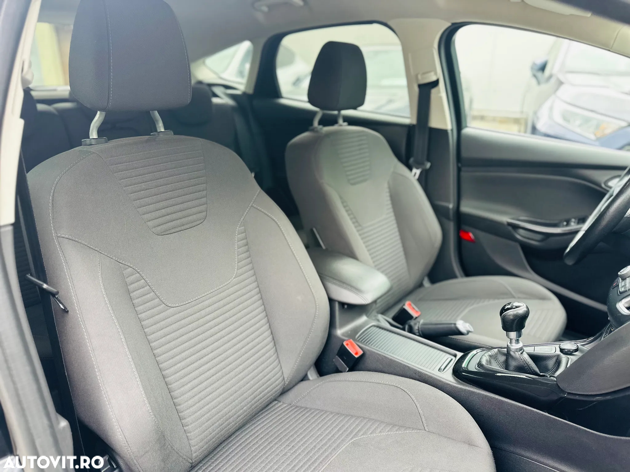 Ford Focus 1.0 EcoBoost Titanium - 19