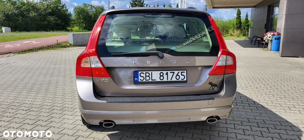 Volvo V70 D5 Geartronic Momentum - 4