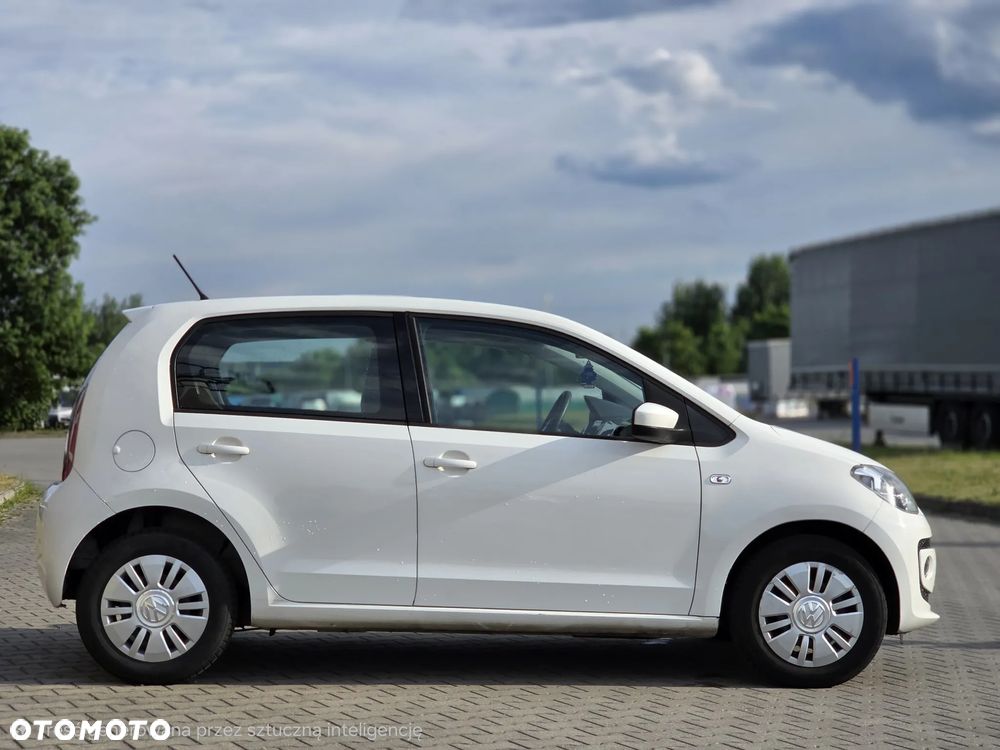 Volkswagen up! move - 11