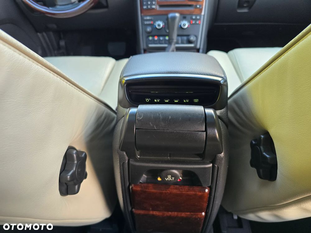 Volvo XC 90 - 24