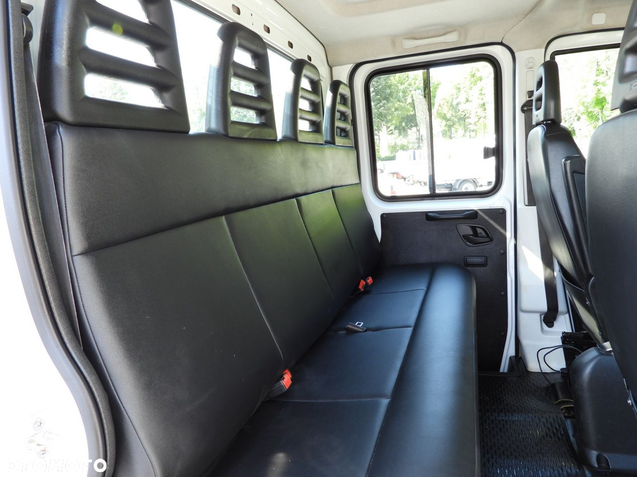 Iveco DAILY 35C16 WYWROTKA PODWÓJNA KABINA DOKA 6 MIEJSC BLIŹNIACZE KOŁA KLIMATYZACJA  160KM - 40