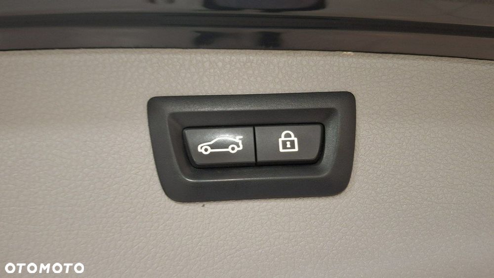 BMW Seria 3 318d Advantage - 31