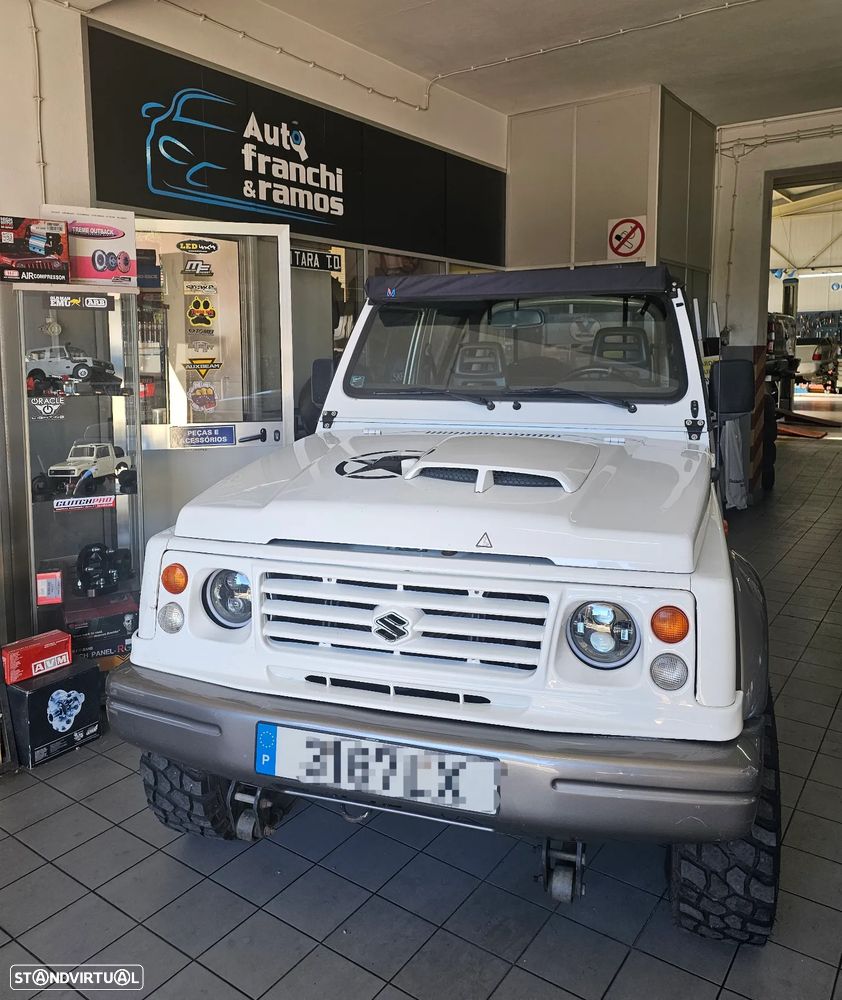 Suzuki Samurai - 3