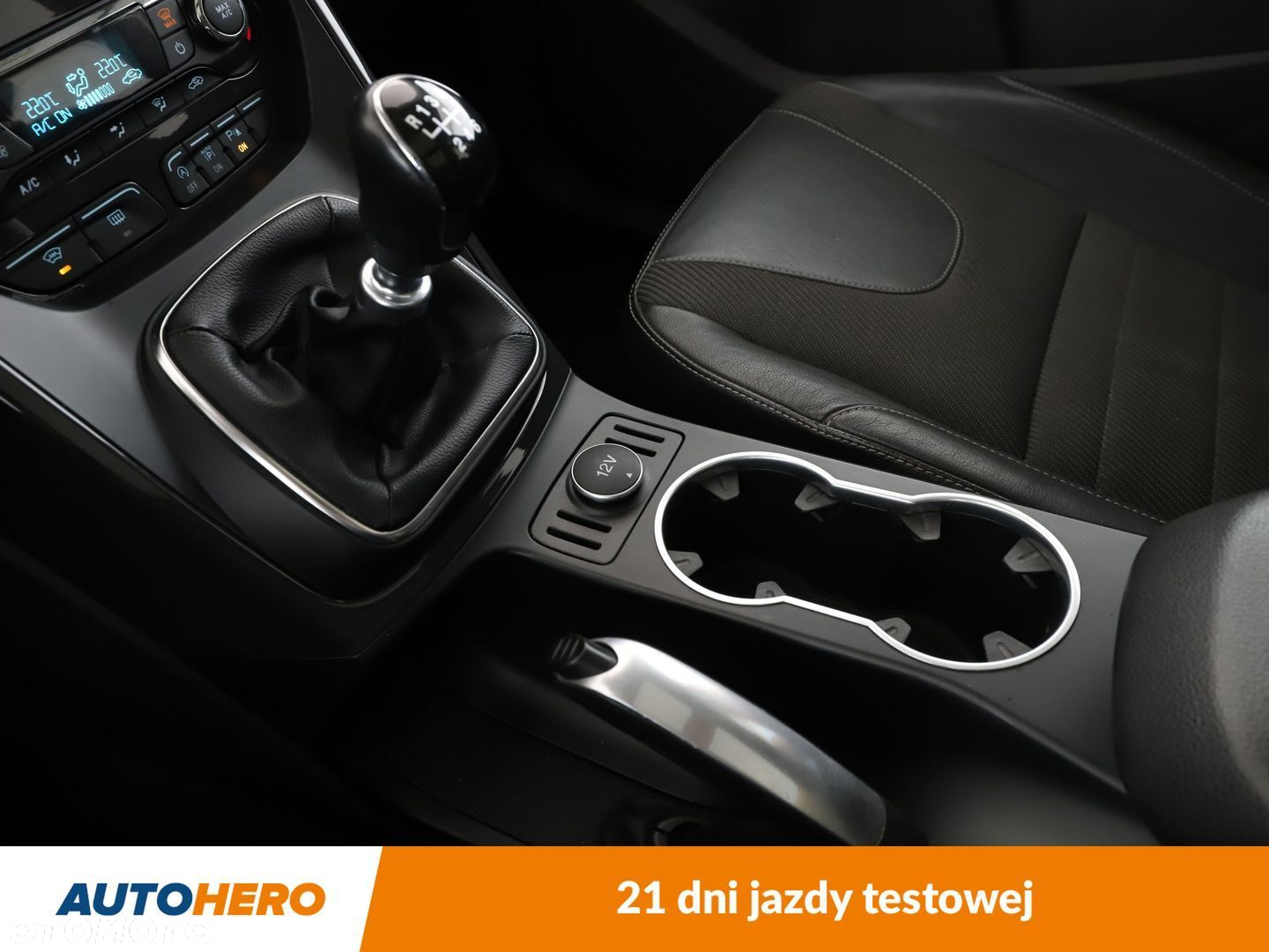 Ford Kuga - 25