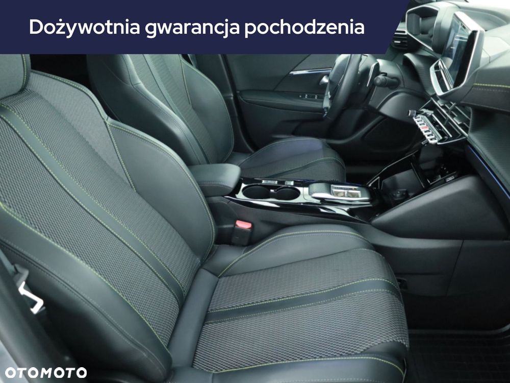 Peugeot 2008 - 8