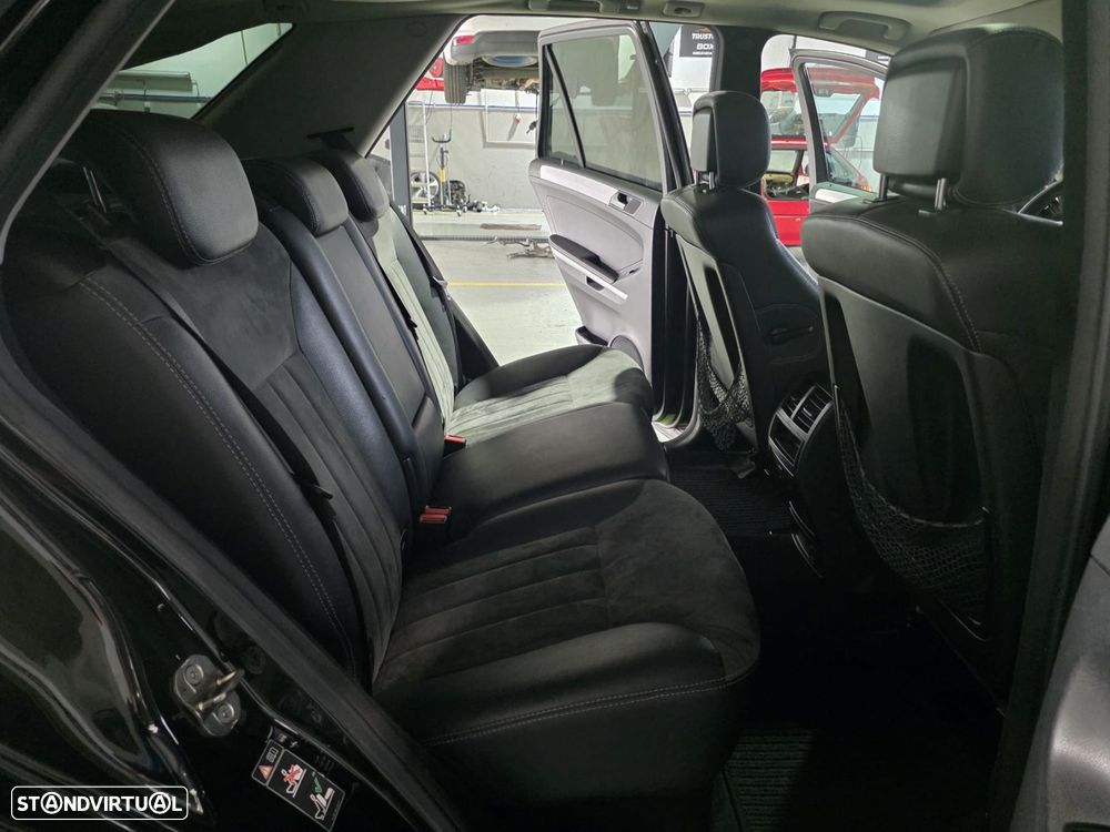 Mercedes-Benz ML 320 CDi - 24