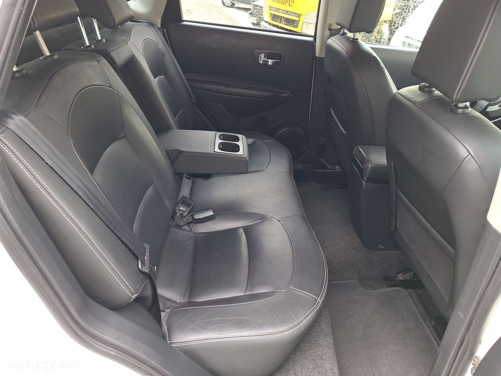 Nissan Qashqai - 2