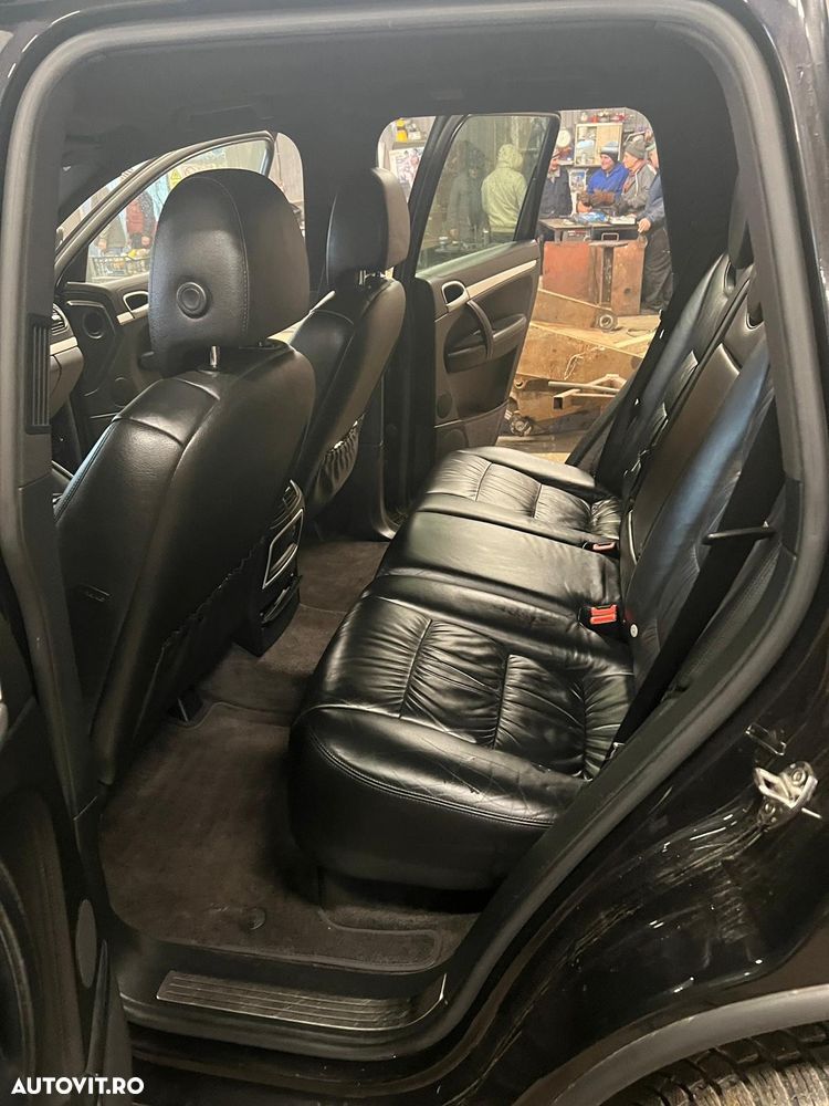 Porsche Cayenne Coupe - 4