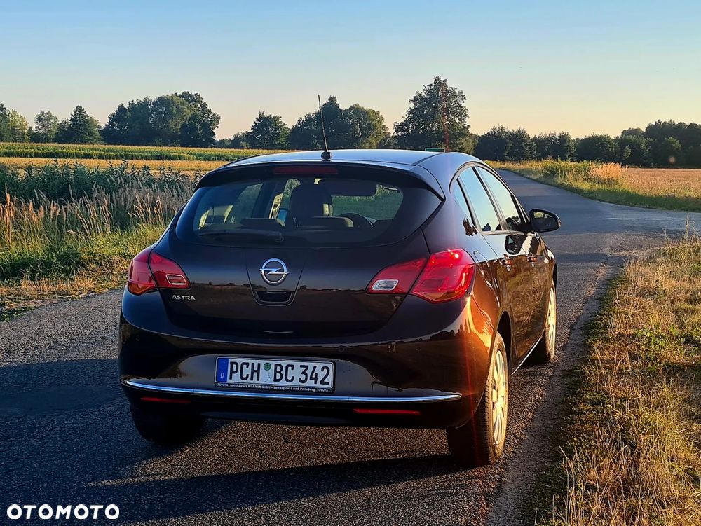 Opel Astra 1.6 Cosmo - 12