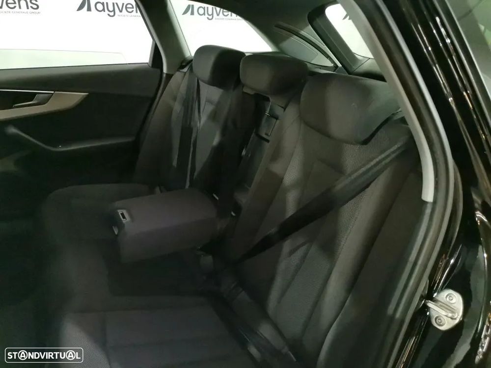 Audi A4 Avant 30 TDI S tronic - 9