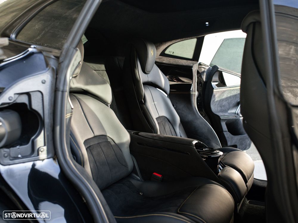 Ferrari Purosangue - 30