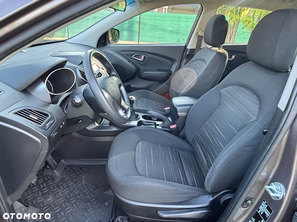 Hyundai ix35 1.6 2WD Fifa World Cup Edition - 10