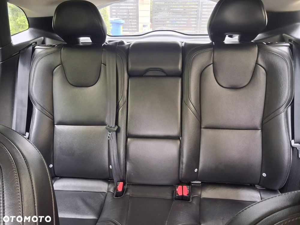 Volvo V40 D2 Inscription - 17