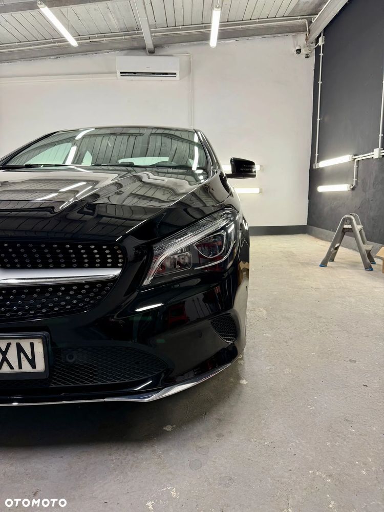 Mercedes-Benz CLA 180 7G-DCT AMG Line - 10