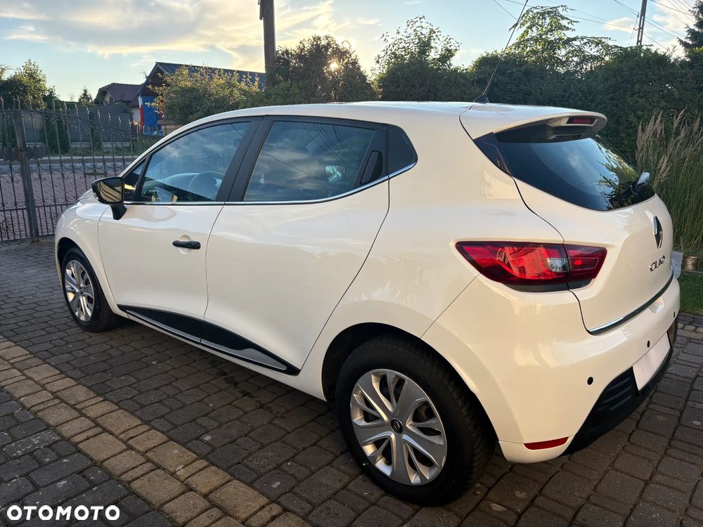 Renault Clio - 7