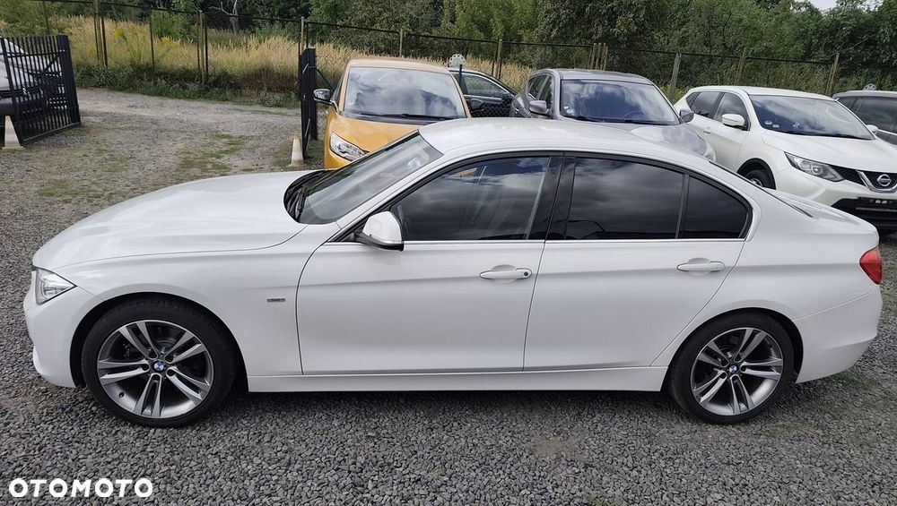 BMW Seria 3 320d Luxury Line - 6