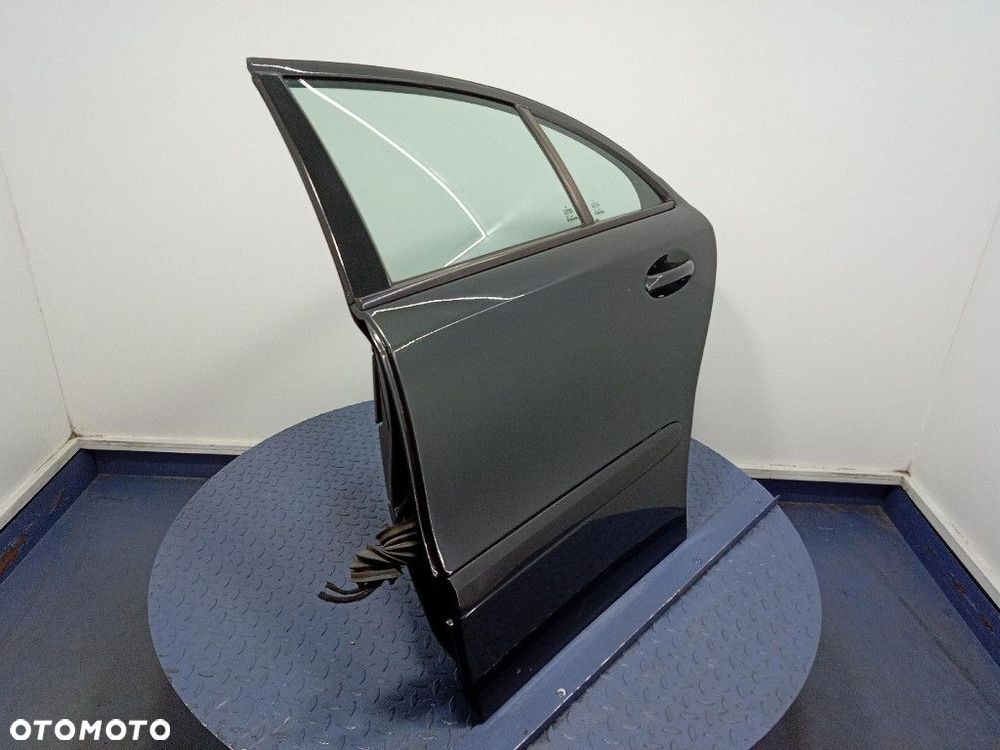 MERCEDES E-KLASA W211 SEDAN DRZWI TYŁ LEWE 753 TEKTITGRAU - 2