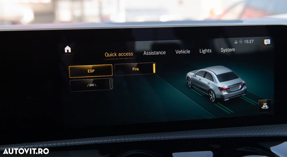 Mercedes-Benz A 220 4Matic 7G-DCT AMG Line - 25