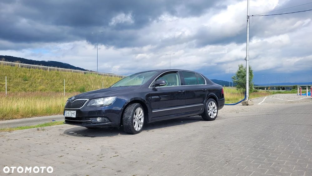 Skoda Superb 3.6 FSI 4x4 Elegance DSG - 2