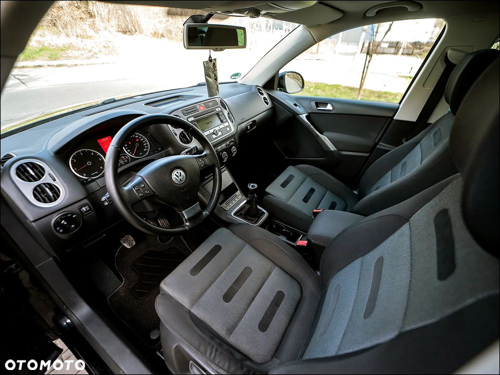 Volkswagen Tiguan - 6