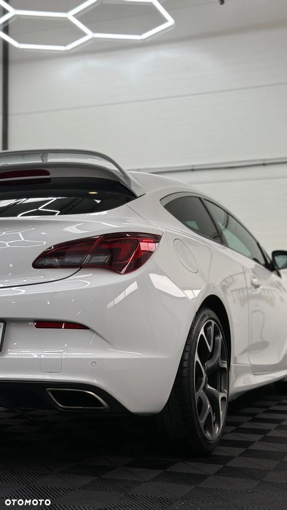 Opel Astra OPC - 11