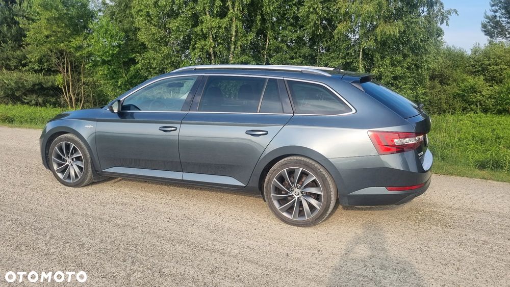 Skoda Superb 2.0 TDI 4x4 L&K DSG - 6