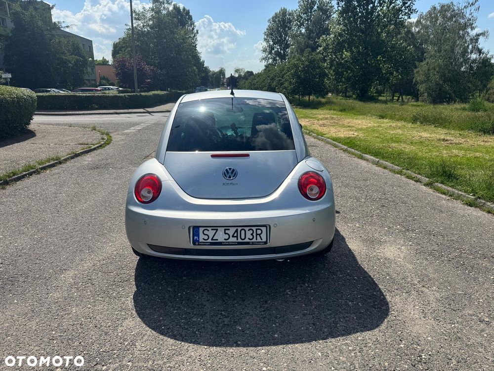 Volkswagen New Beetle - 6