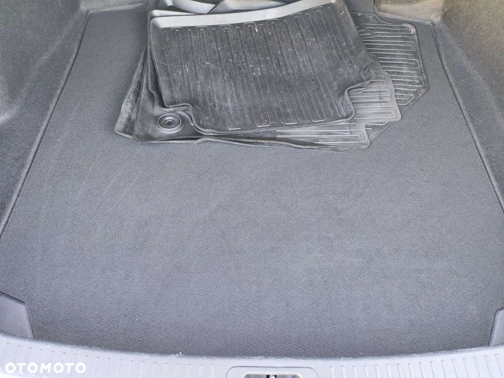 Toyota Corolla 1.5 Comfort - 23