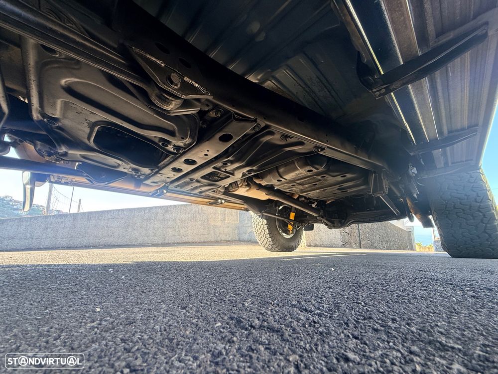 Toyota Land Cruiser 4.2 VX TD - 26