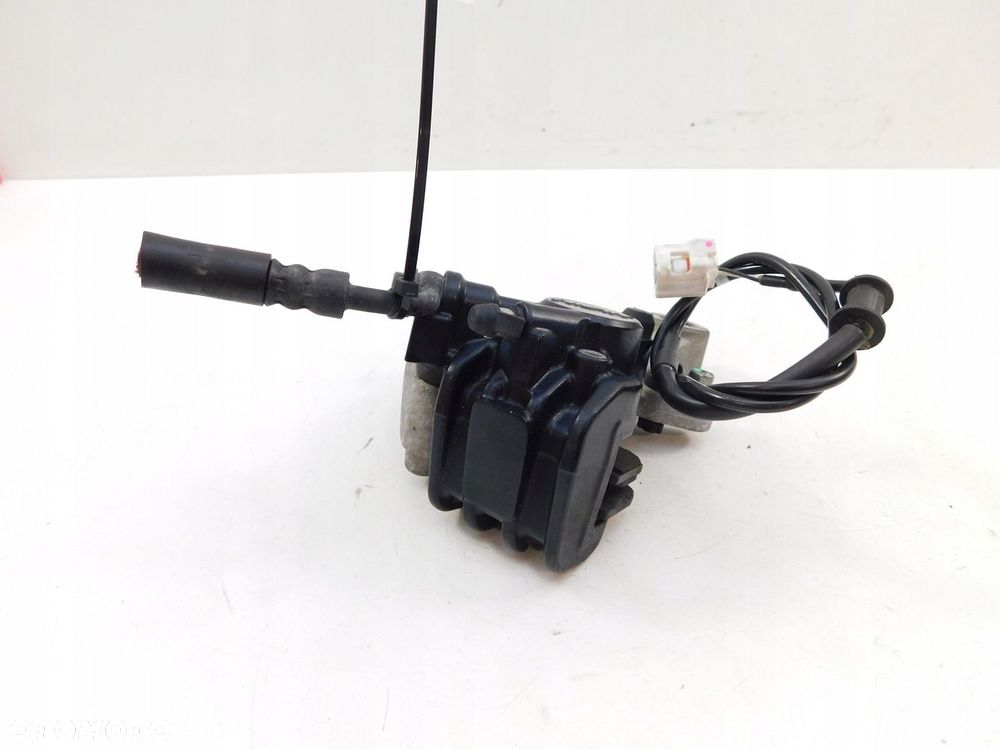 YAMAHA YZF 125 19 ZACISK HAMULCA TYŁ  CZUJNIK ABS - 4