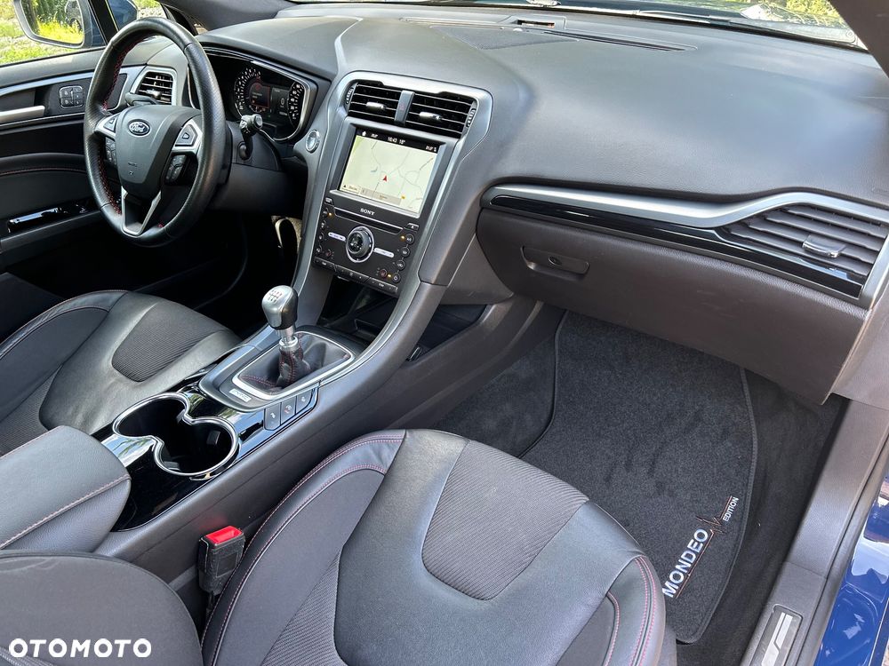 Ford Mondeo 1.5 EcoBoost ST-Line X - 31