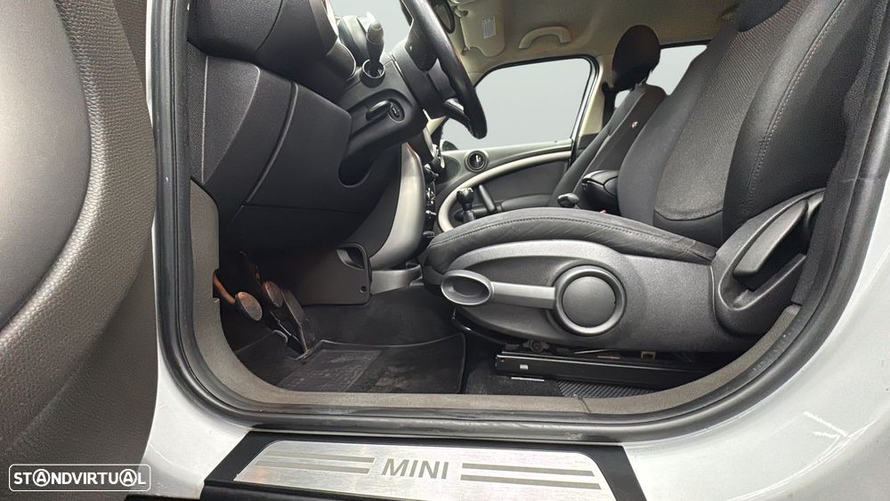 MINI Countryman Cooper D - 10