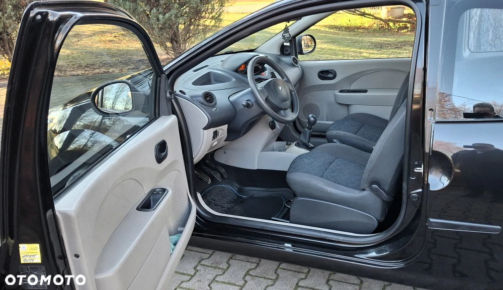 Renault Twingo 1.2 60 Authentique - 5