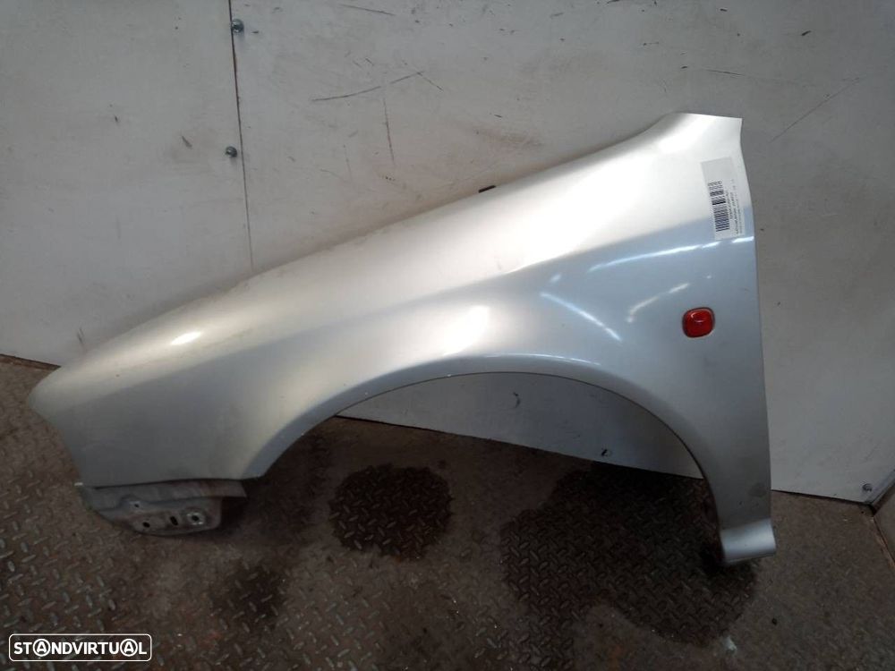 GUARDA-LAMAS FRENTE ESQUERDO SKODA OCTAVIA I 1.6 102CV 1595CC - 1