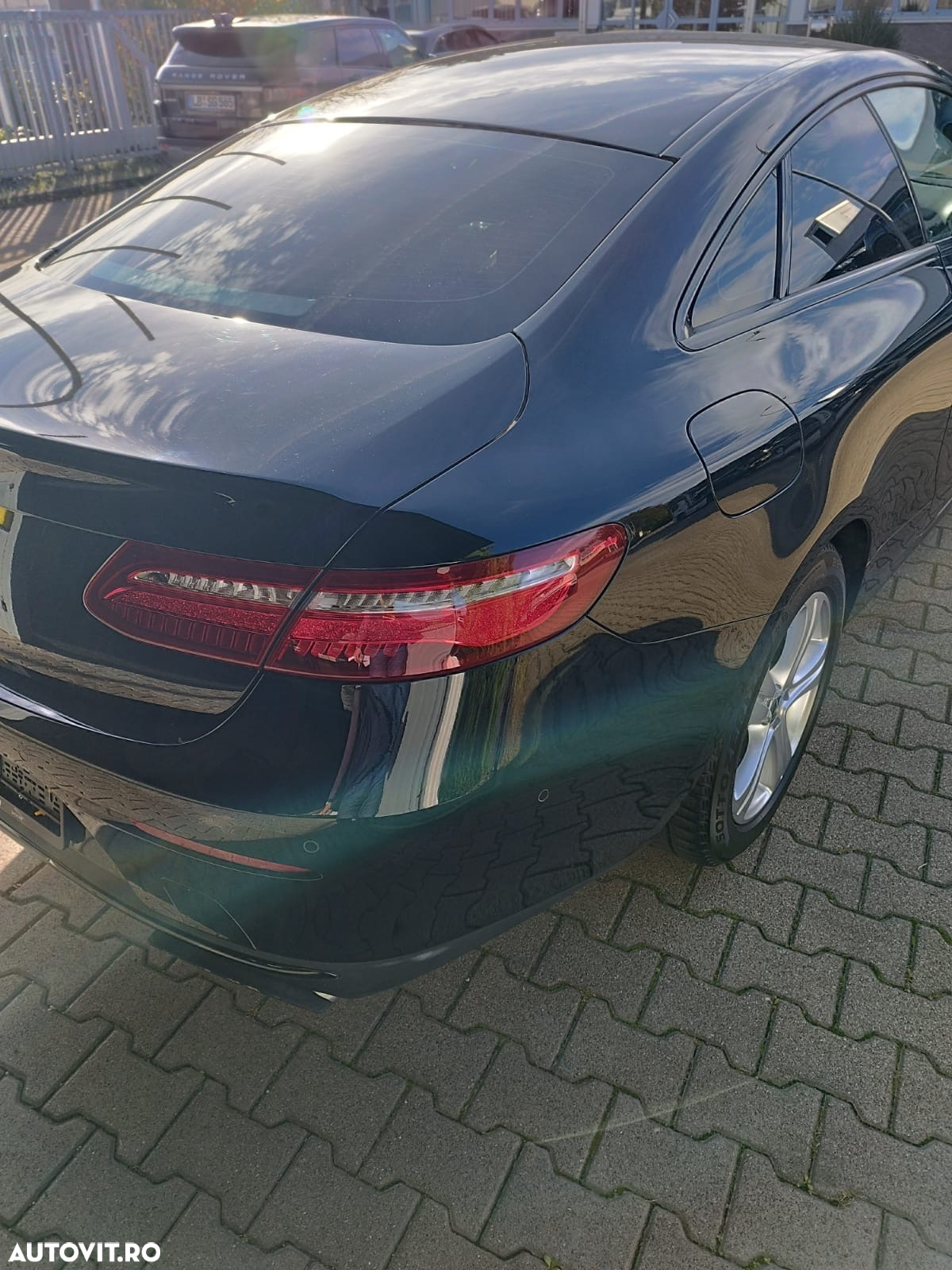Mercedes-Benz E 200 Coupe Aut. - 4