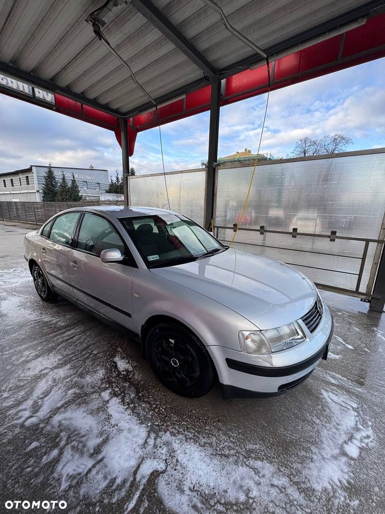 Volkswagen Passat 1.8 - 1